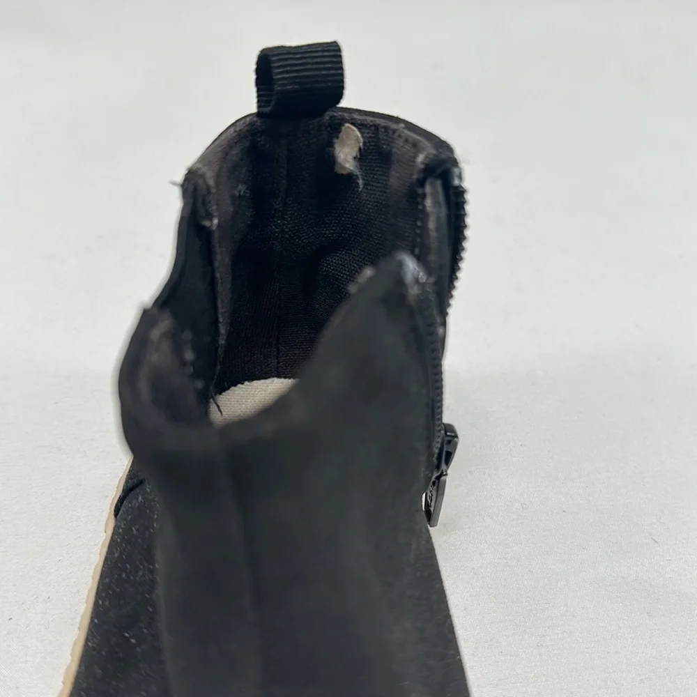 Baby Gap Kids Black Cat Booties Size 7
